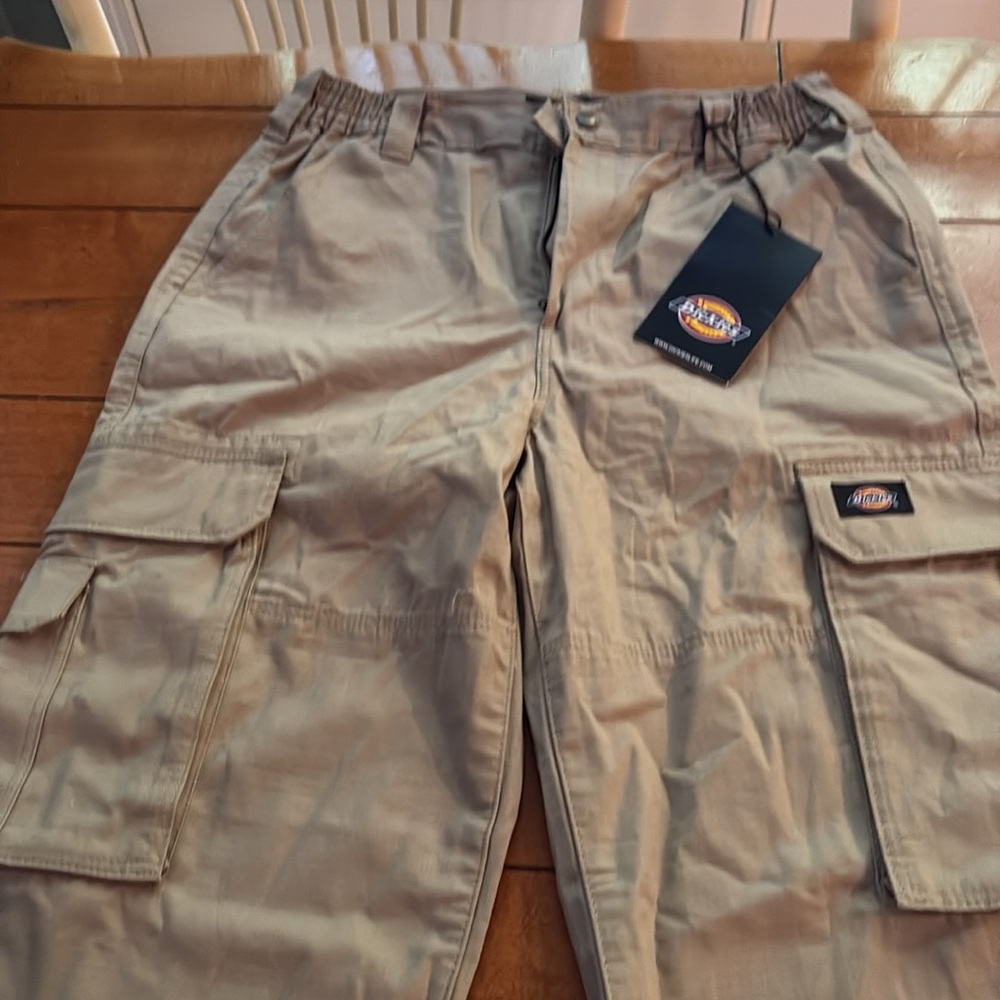 NWT - DICKIES Hopper Bay Cargo Pants, Khaki, Size 30 - Picture 2 of 5